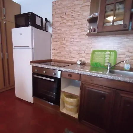 Apartma *